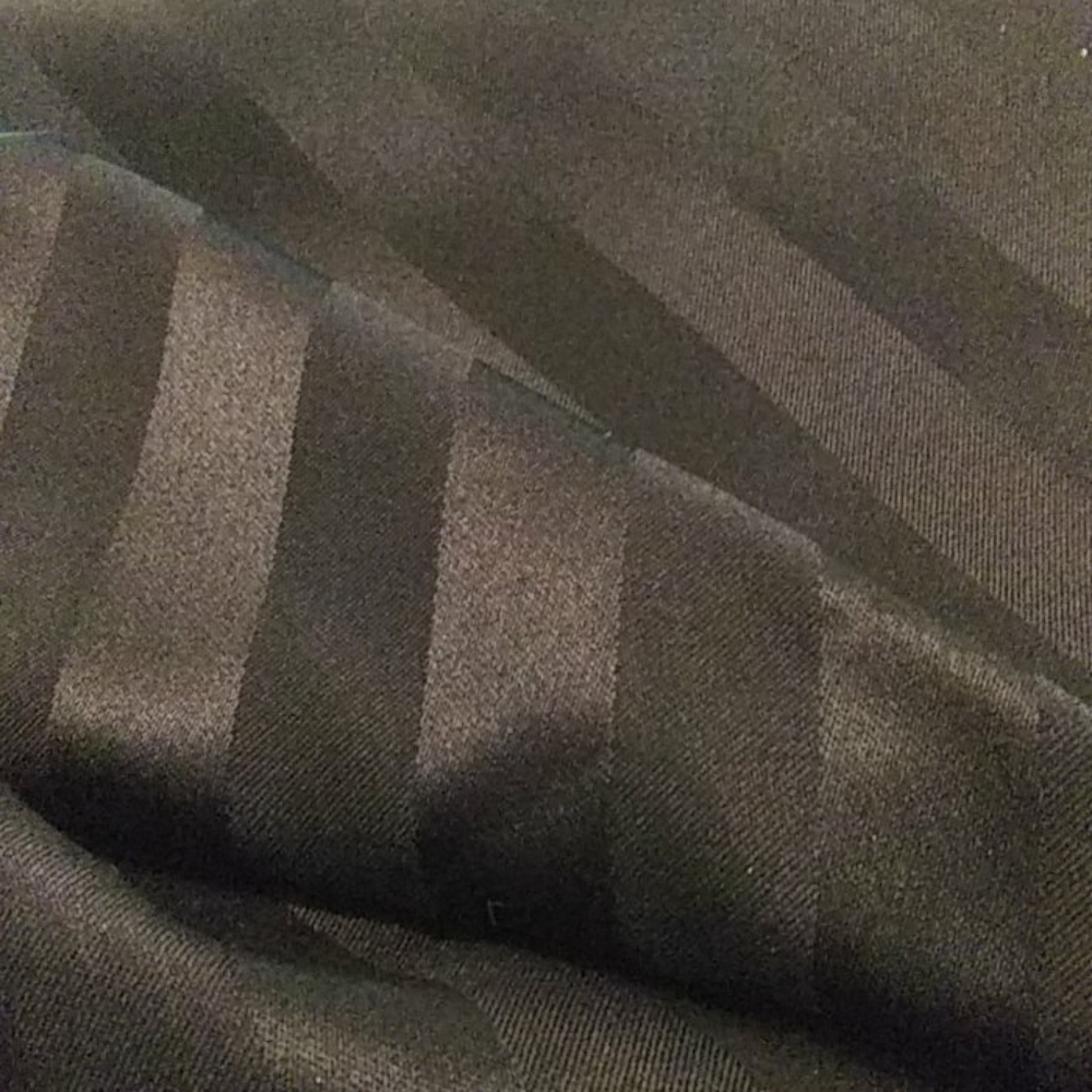 Round table cloth